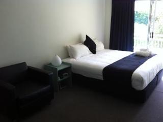 Chermside Court 3*